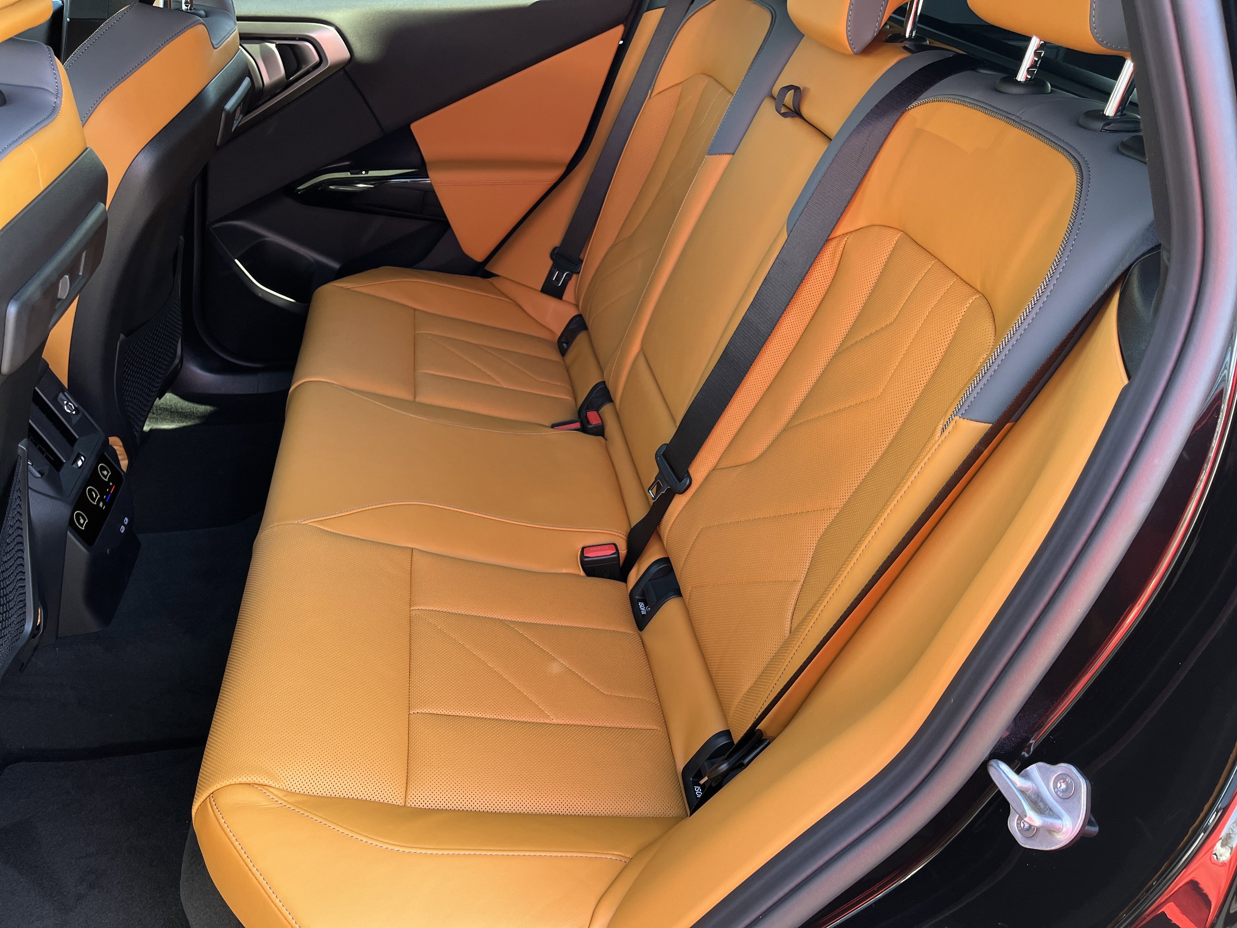 New 2026 BMW X3 xDrive30 w/ Premium Package image 18