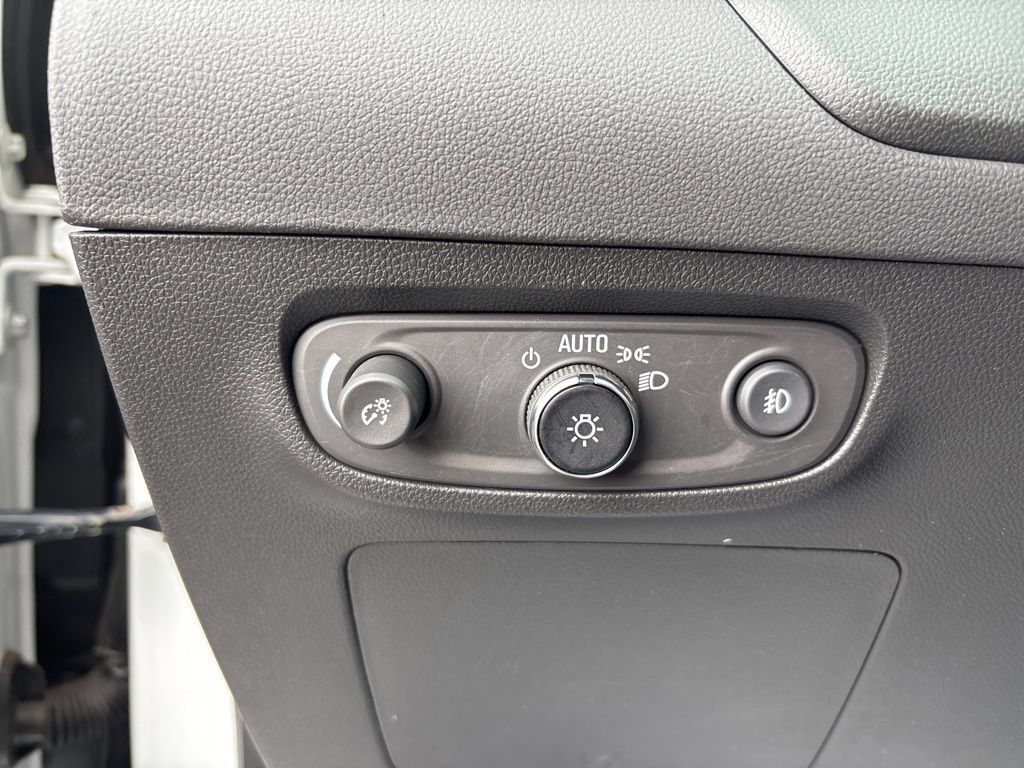 Used 2023 Buick Encore GX Preferred w/ Cold Weather Comfort Package AWD/4WD image 23