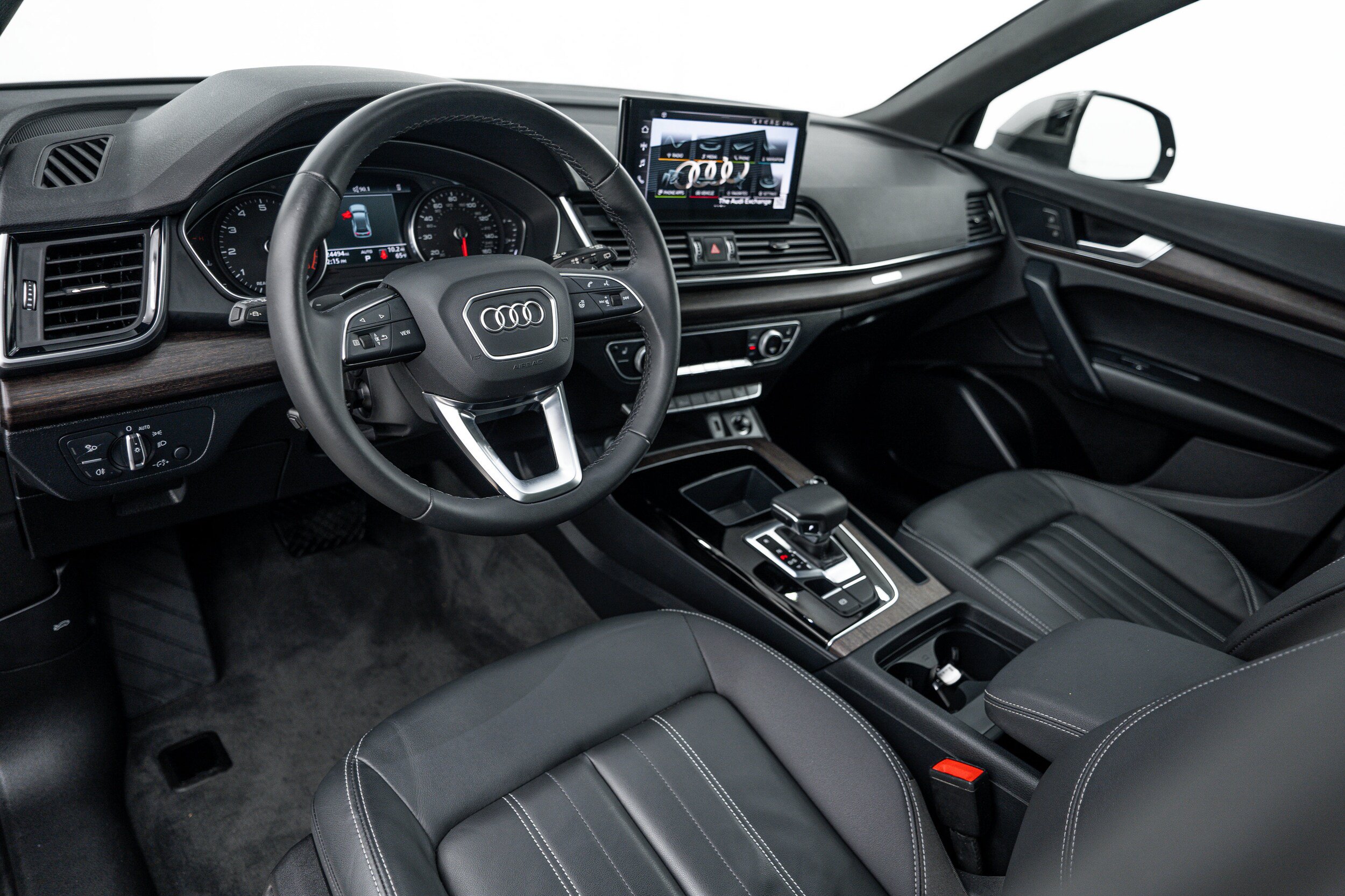 Certified 2023 Audi Q5 2.0T Premium w/ Convenience Package AWD/4WD image 10