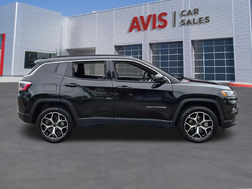 Used 2025 Jeep Compass Limited AWD/4WD image 5