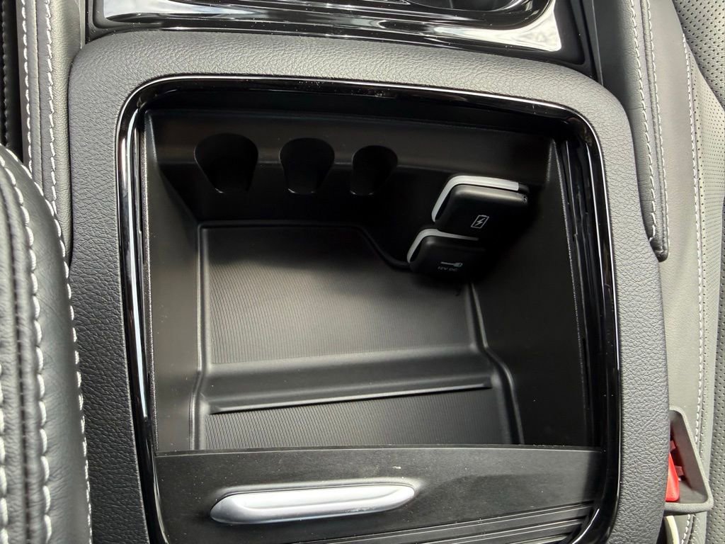 New 2027 Chrysler Pacifica Limited AWD/4WD image 23