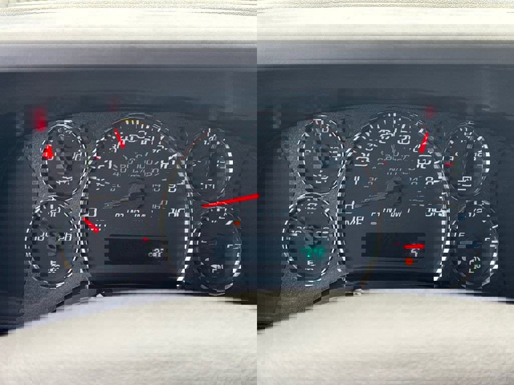 New 2025 Chevrolet Express 3500 w/ Driver Convenience Package RWD image 21