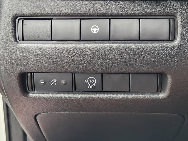 Used 2023 Nissan Rogue SV FWD image 21