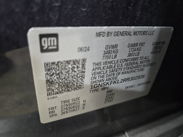 Used 2024 Chevrolet Suburban Premier w/ Premium Package AWD/4WD image 40