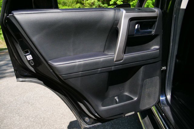 Used 2021 Toyota 4Runner Limited AWD/4WD image 26