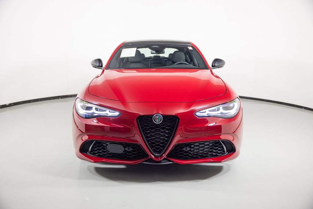 New 2026 Alfa Romeo Giulia AWD image 5