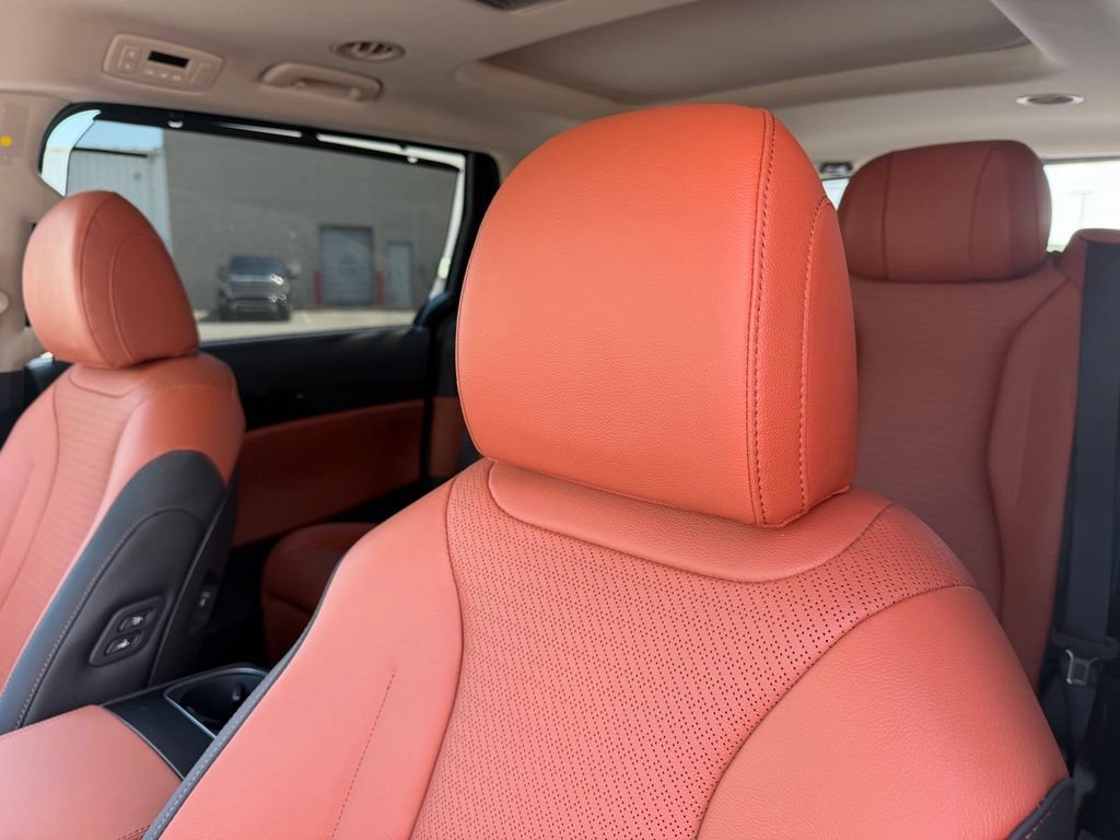 New 2026 Kia Carnival SX Prestige FWD image 12