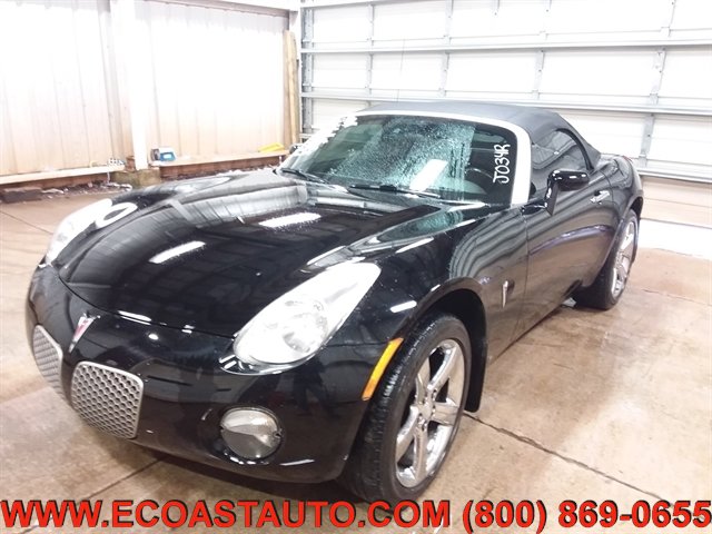 Used 2006 Pontiac Solstice Convertible w/ Premium Package RWD image 4