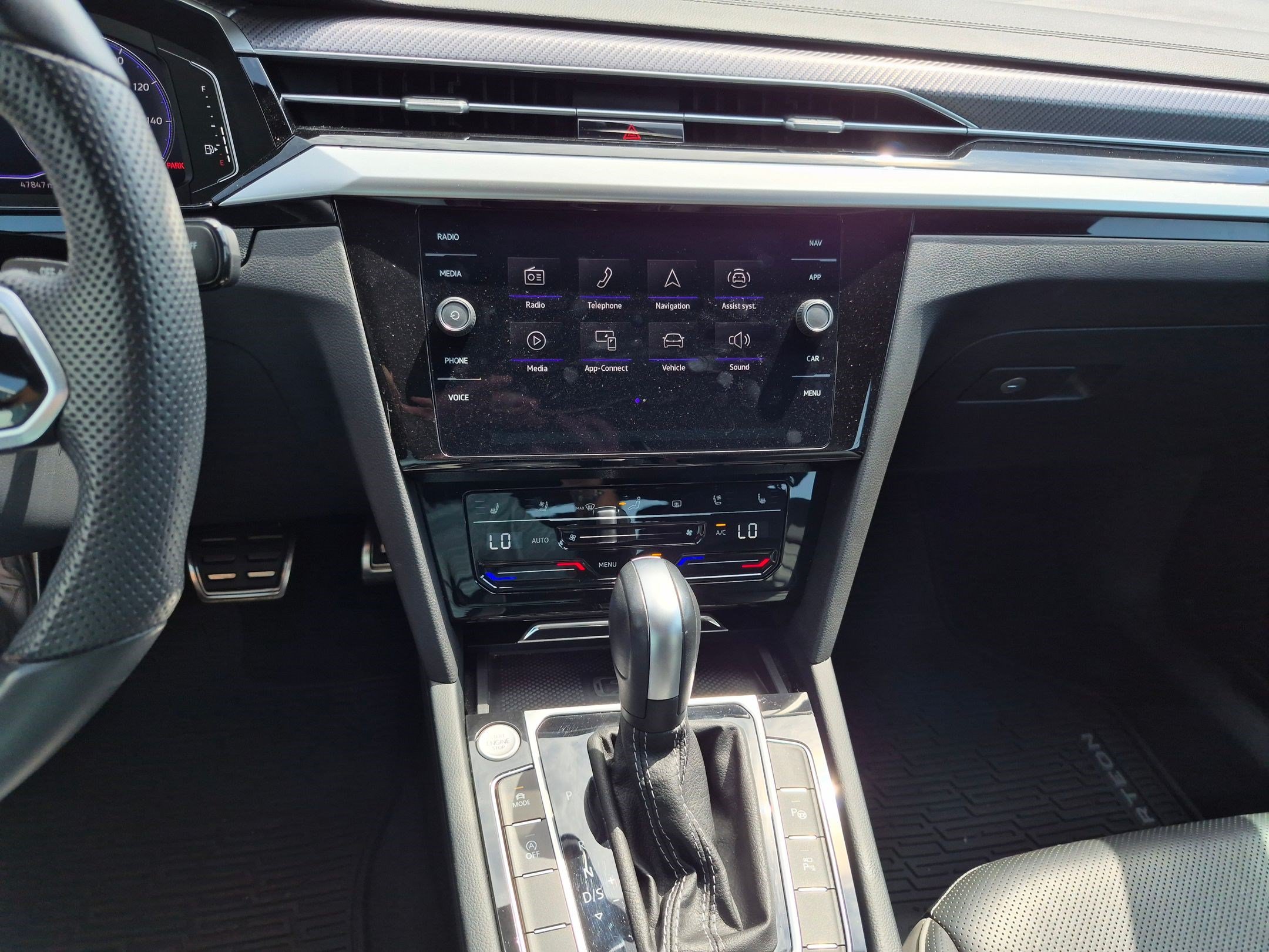 Used 2023 Volkswagen Arteon SEL Premium AWD/4WD image 29