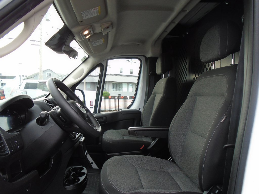 Used 2025 RAM ProMaster 2500 w/ U-Haul Equipment Group FWD image 7