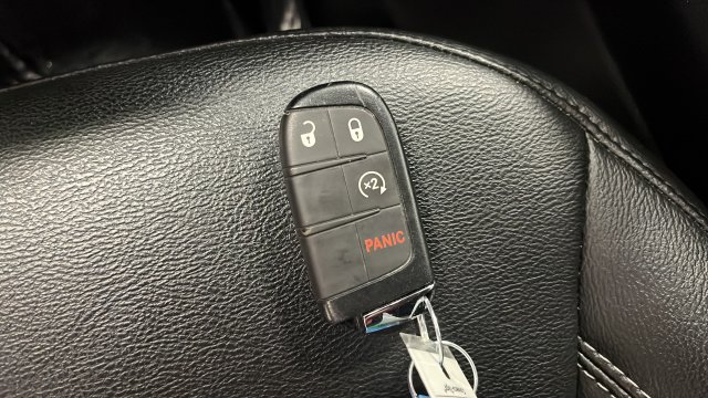 Used 2025 Jeep Compass Limited AWD/4WD image 38