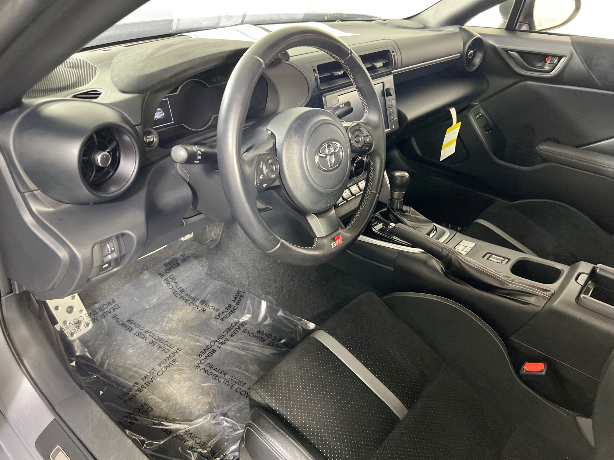 Used 2024 Toyota GR86 Premium image 9