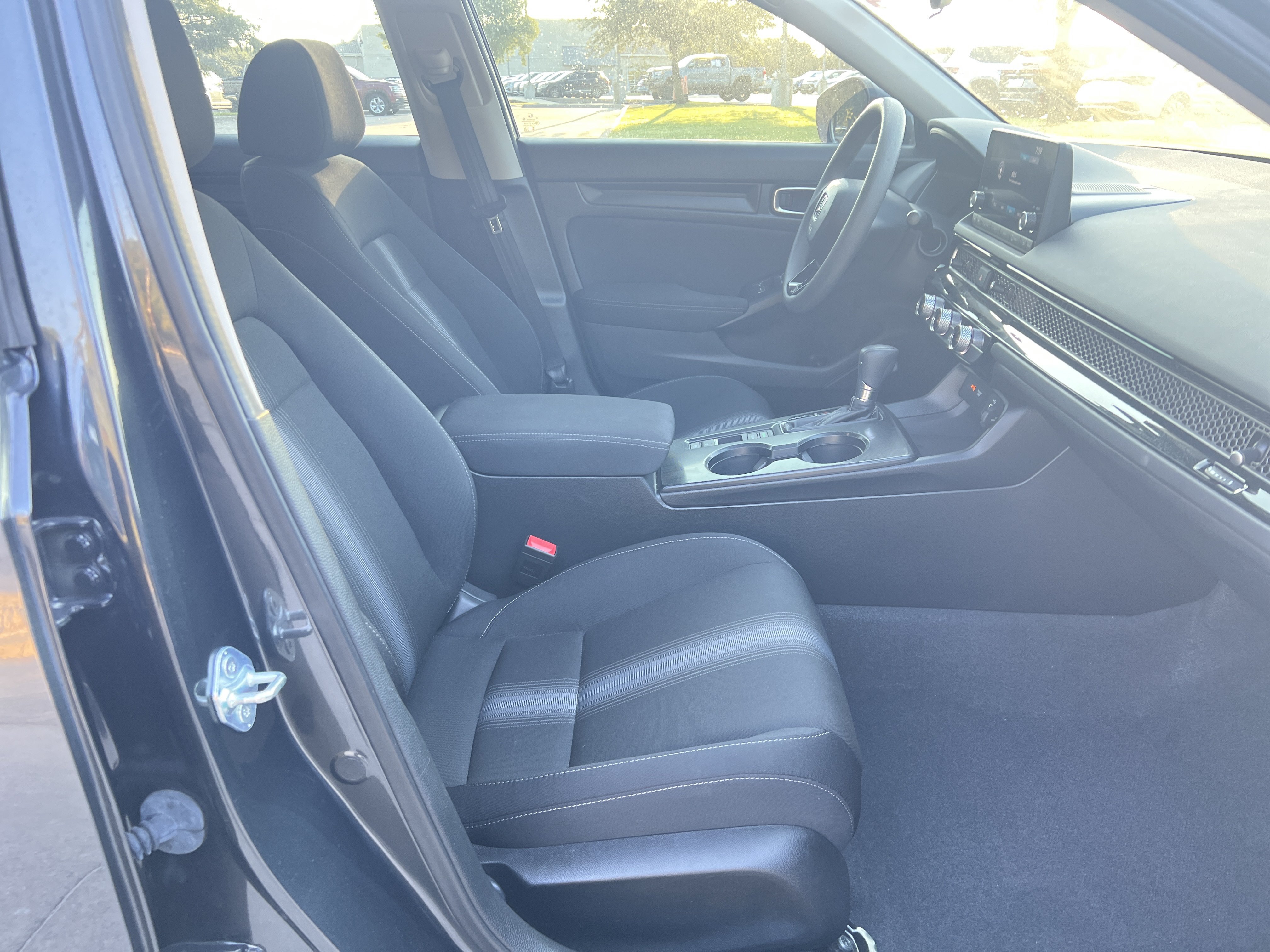Used 2024 Honda Civic LX image 4