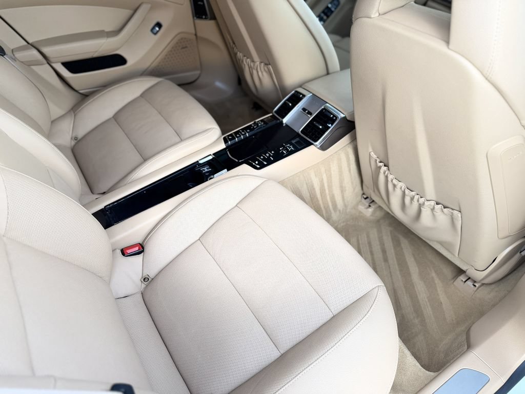 Used 2014 Porsche Panamera S RWD image 24