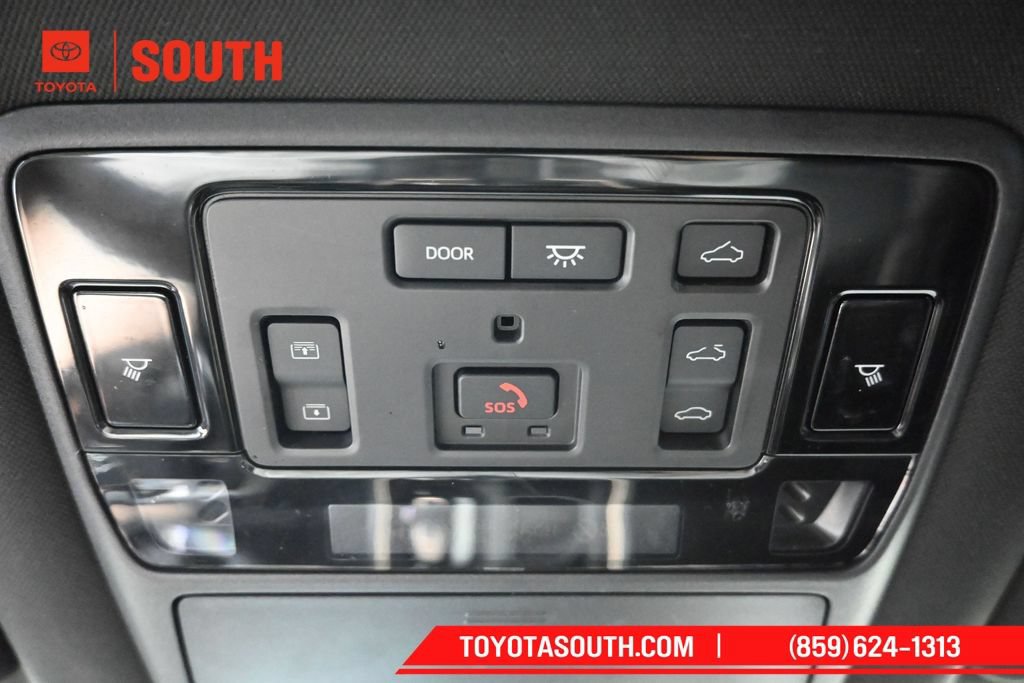 Used 2024 Toyota Grand Highlander AWD Hybrid image 22