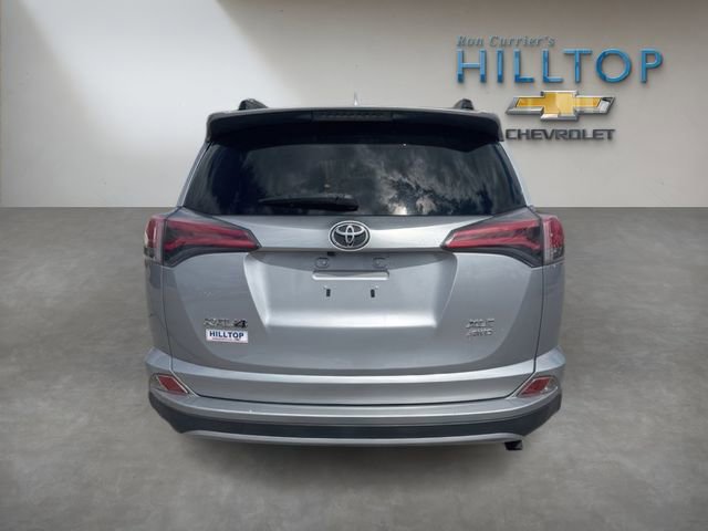 Used 2018 Toyota RAV4 XLE AWD/4WD image 8