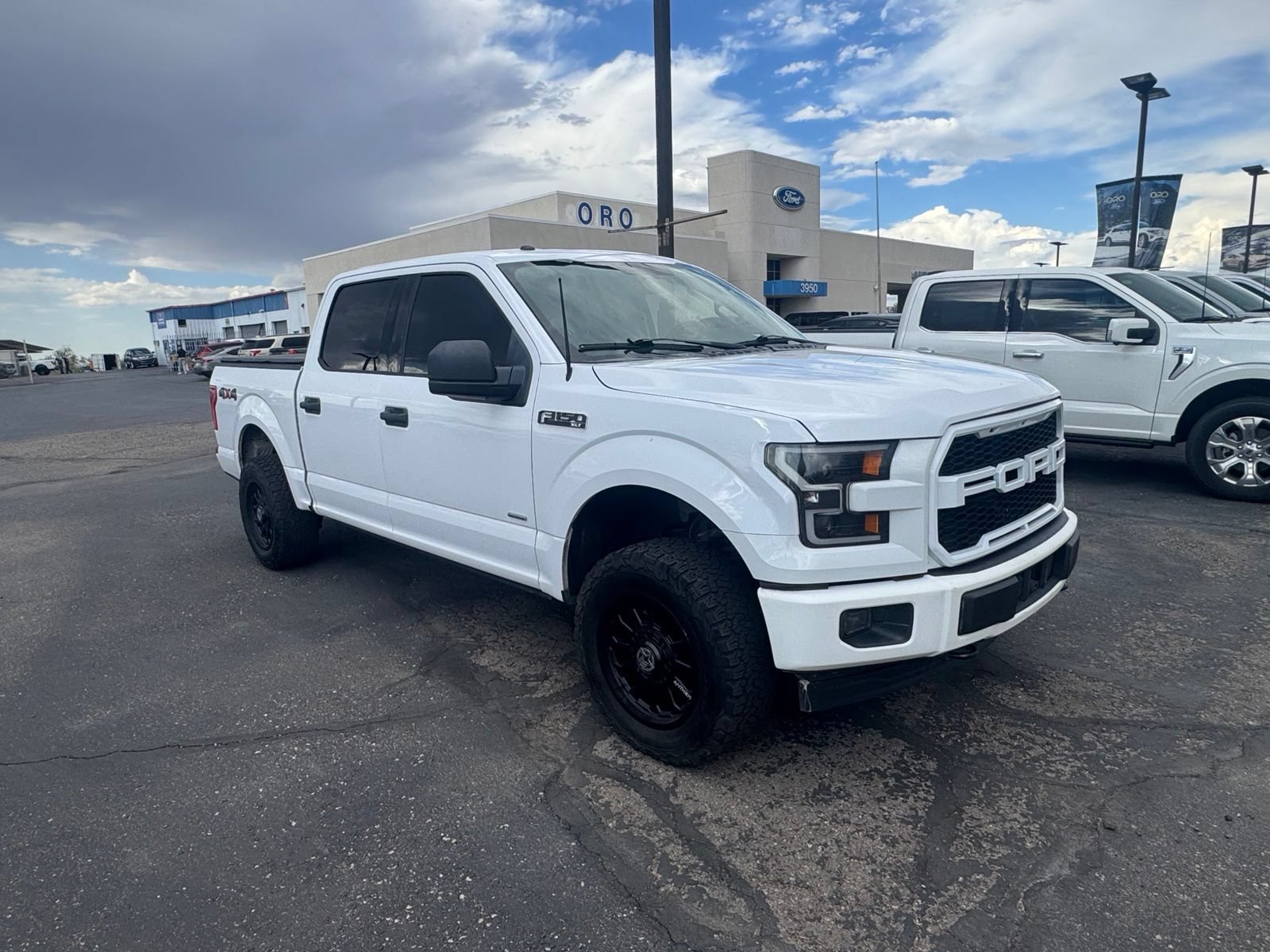 Used 2017 Ford F150 XLT w/ Trailer Tow Package AWD/4WD image 8