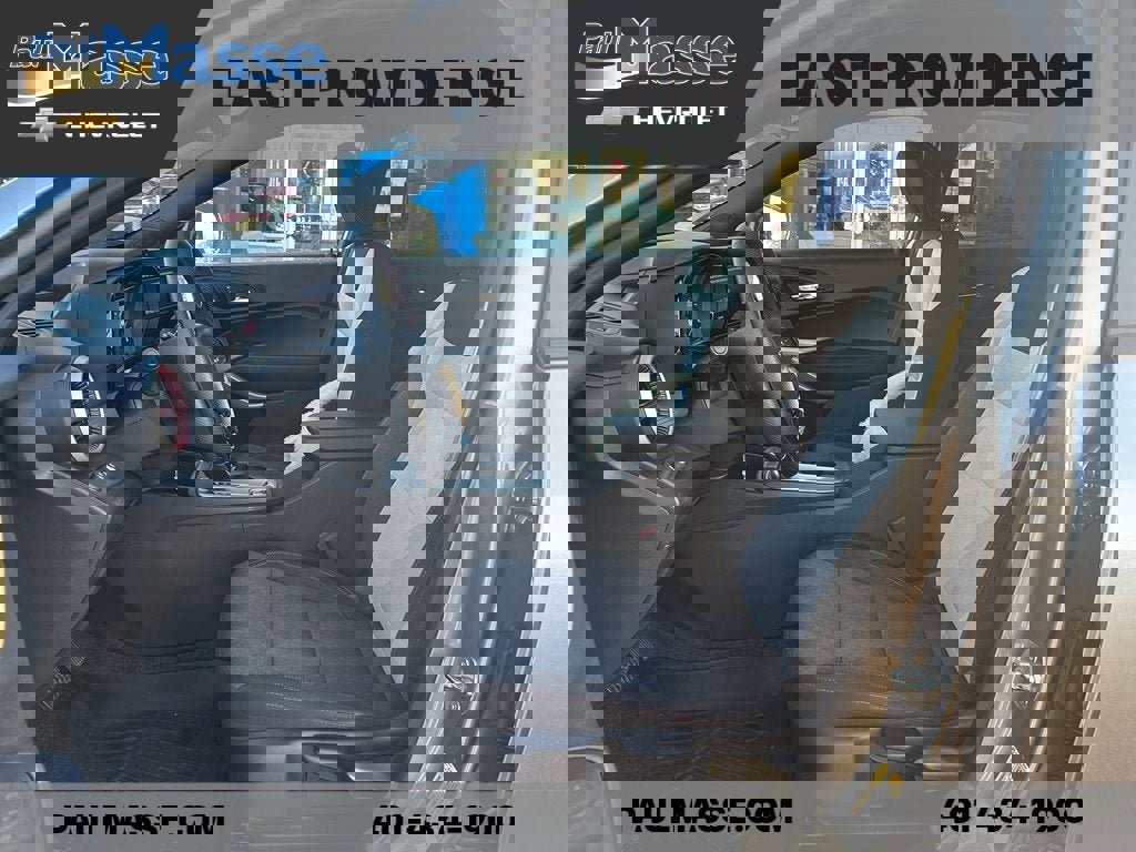 Certified 2024 Chevrolet Trax RS w/ Driver Confidence Package image 15