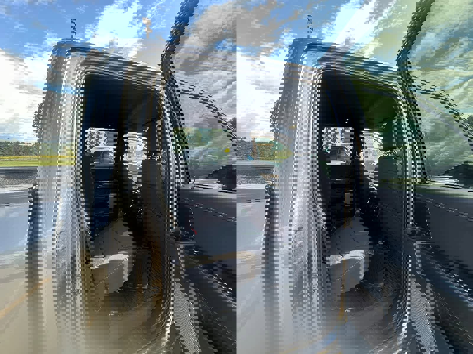 Certified 2022 Ford F150 XLT w/ Equipment Group 302A High image 18