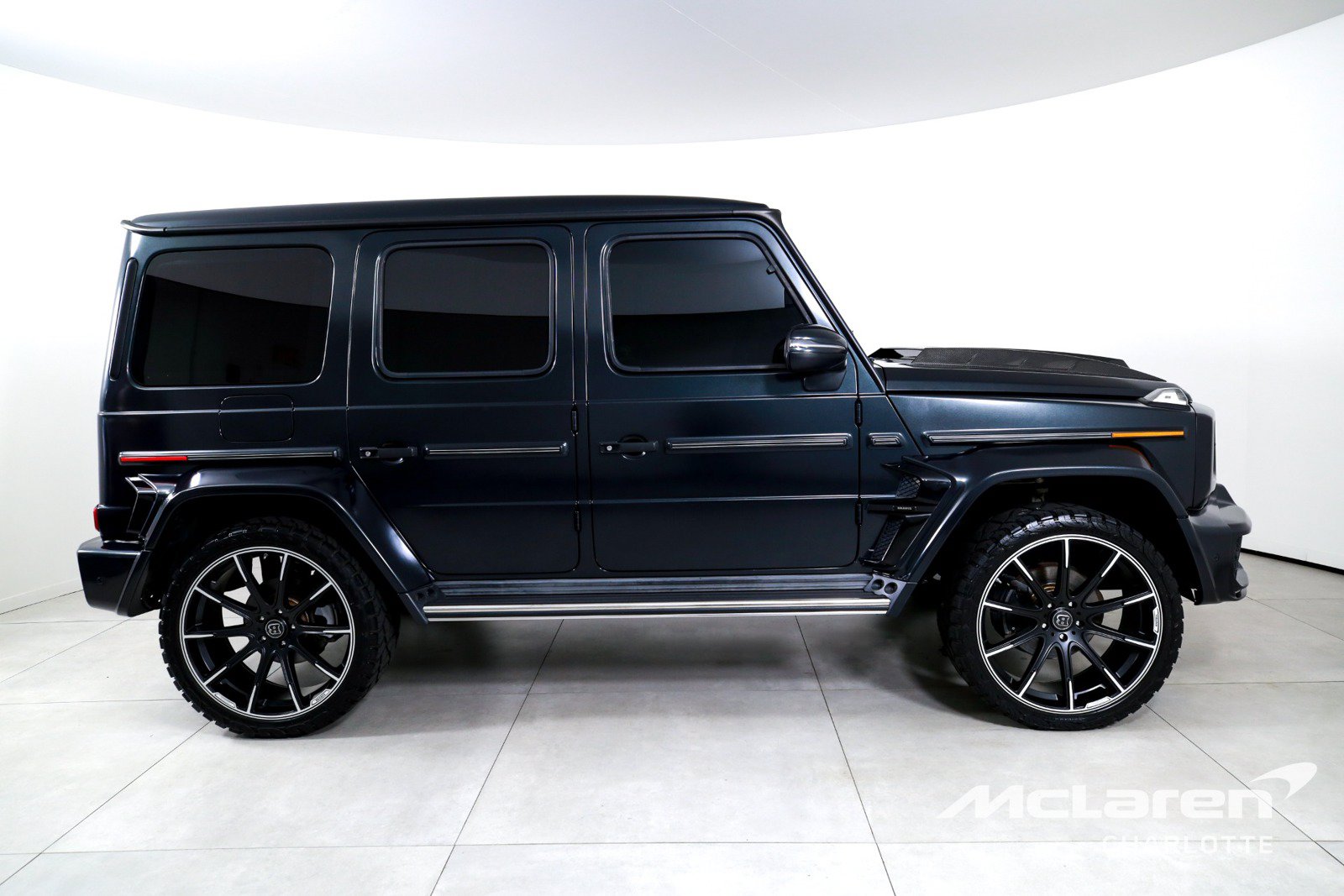 Used 2021 Mercedes-Benz G 550 w/ AMG Line image 9