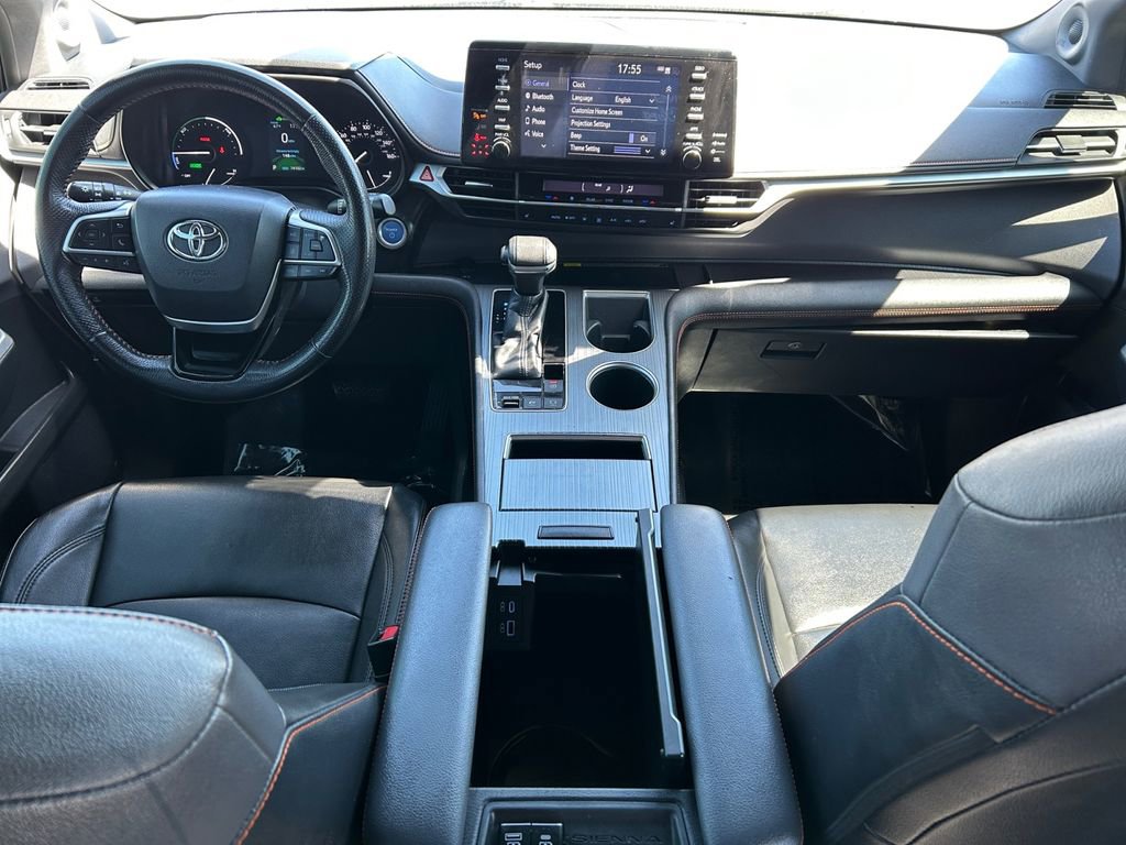 Used 2022 Toyota Sienna XSE w/ XSE Plus Package FWD image 12
