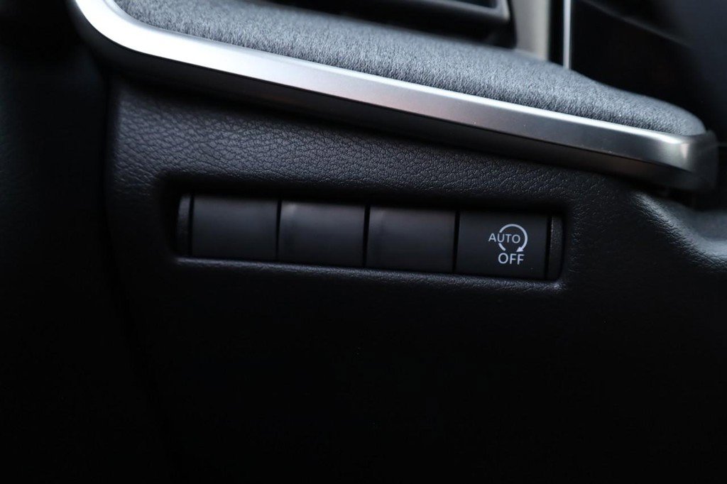 New 2026 Nissan Kicks SV w/ SV Premium Package image 21