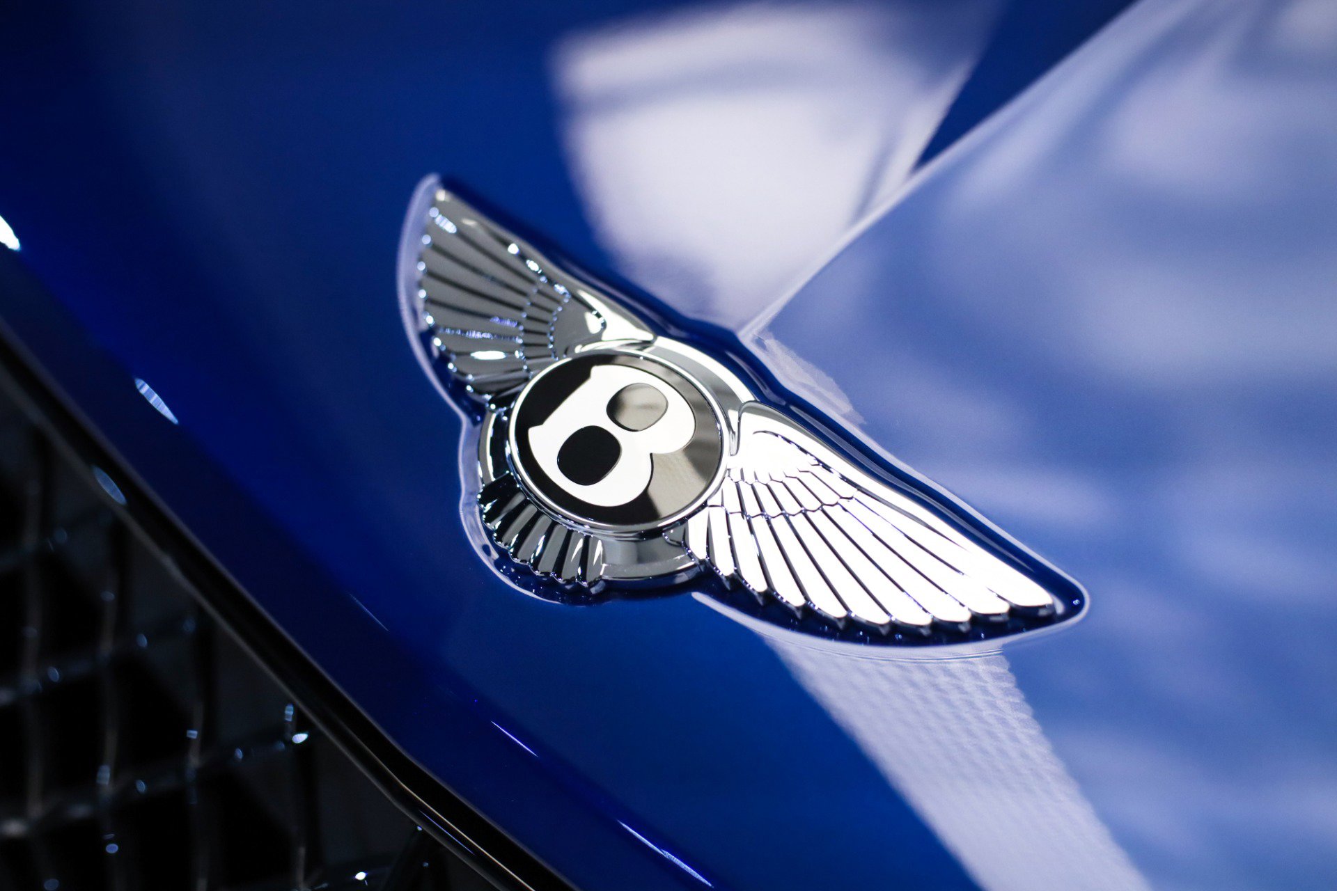 New 2025 Bentley Bentayga image 56