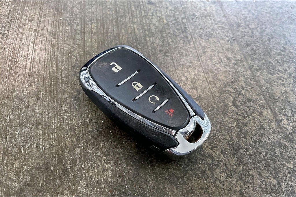 Used 2018 Chevrolet Bolt Premier w/ Driver Confidence II Package image 20