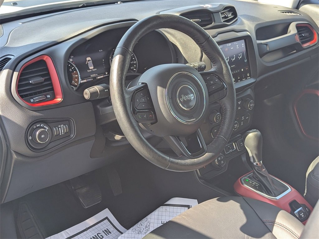 Used 2022 Jeep Renegade Trailhawk image 9