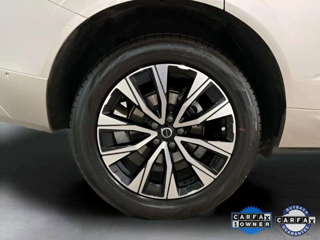 Used 2025 Volvo XC60 B5 Plus image 31