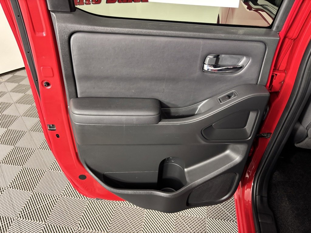 Used 2022 Nissan Frontier SV image 40