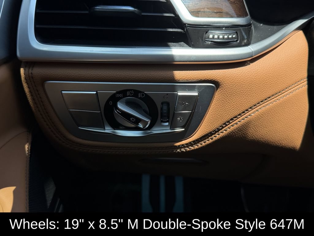 Used 2022 BMW 750i xDrive w/ M Sport Package AWD/4WD image 27
