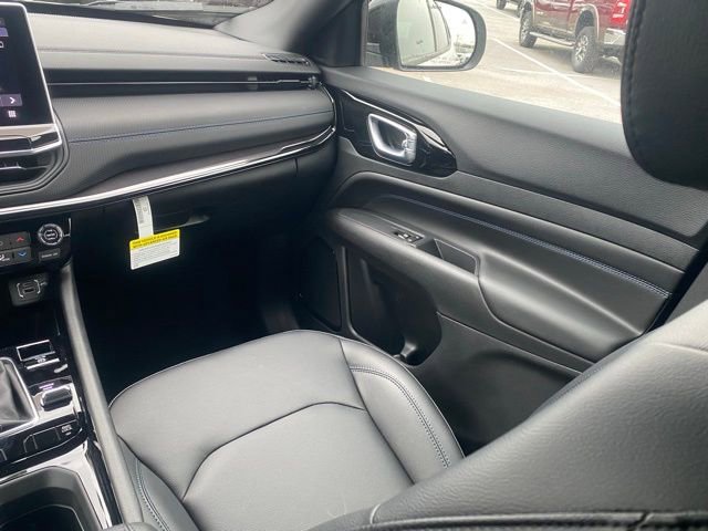 New 2026 Jeep Compass Limited image 34