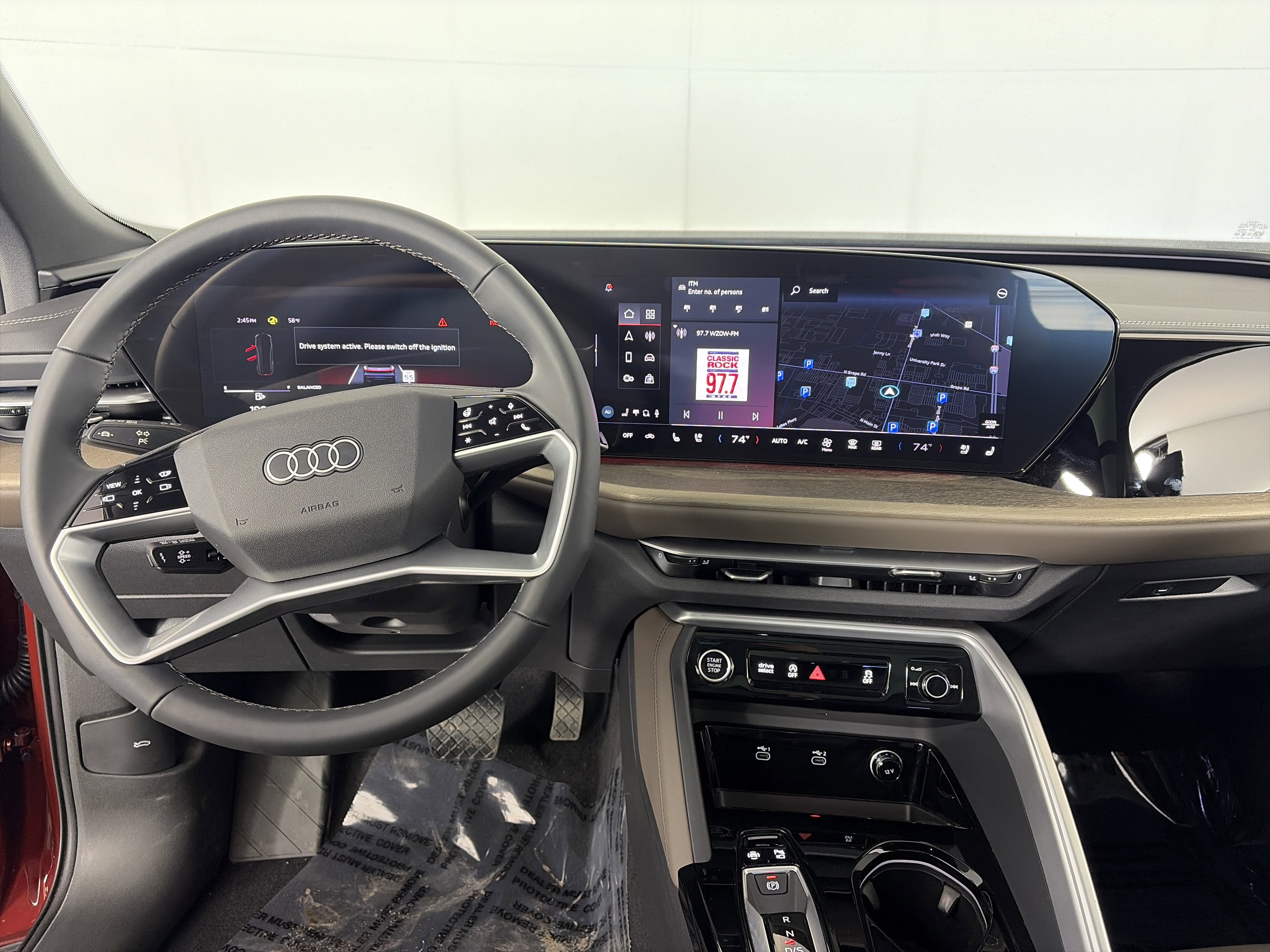 Used 2025 Audi Q5 Premium Plus w/ Premium Plus image 3