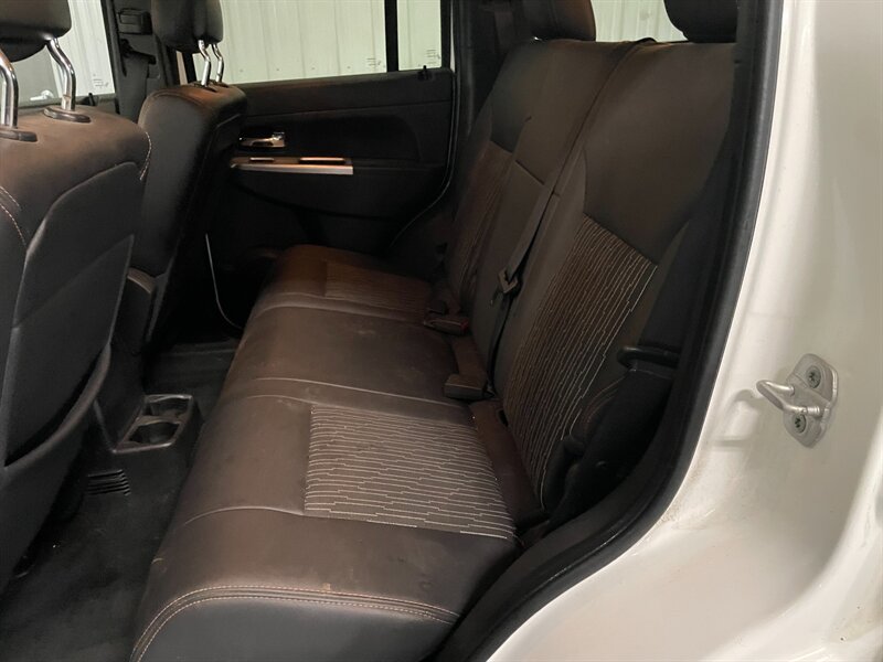 Used 2012 Jeep Liberty Arctic AWD/4WD image 15