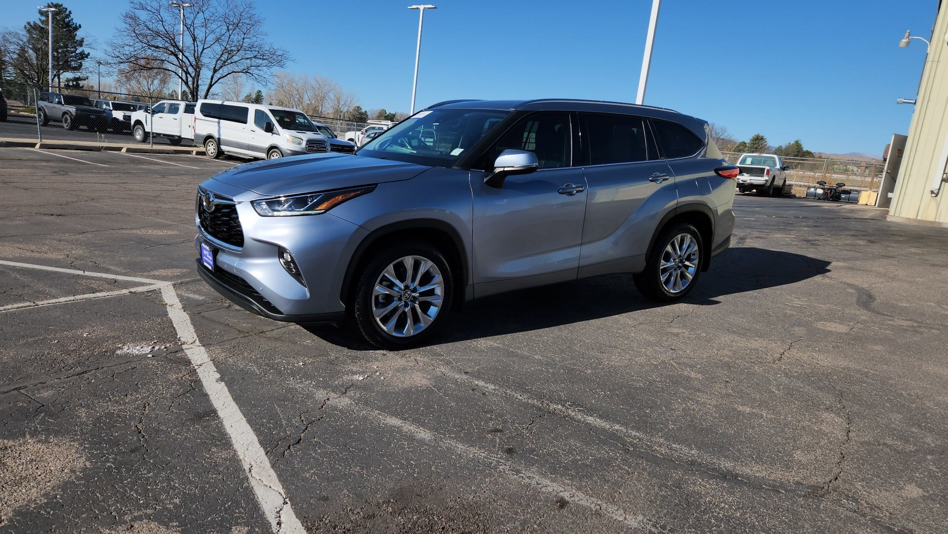 Used 2020 Toyota Highlander Limited image 4