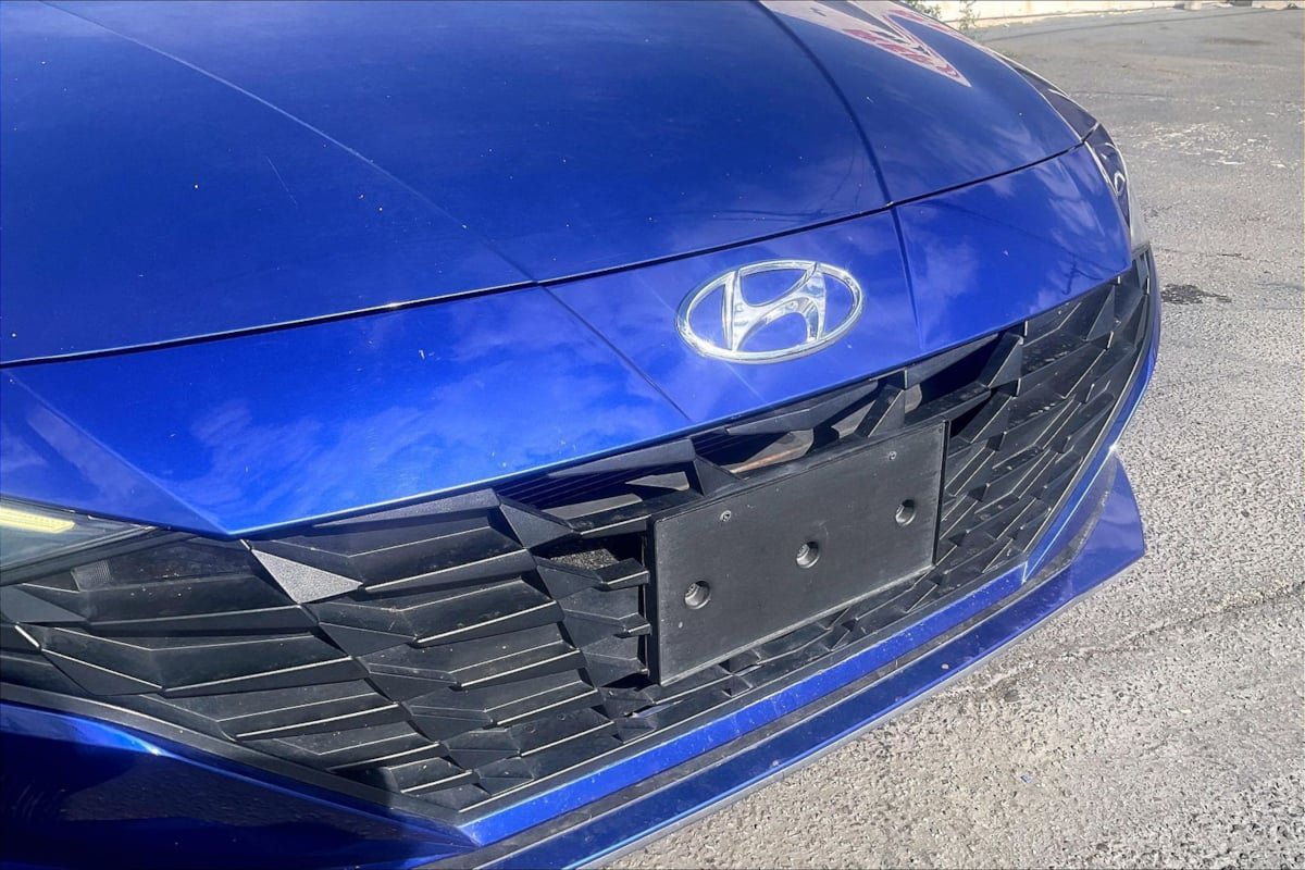 Used 2021 Hyundai Elantra SE image 27