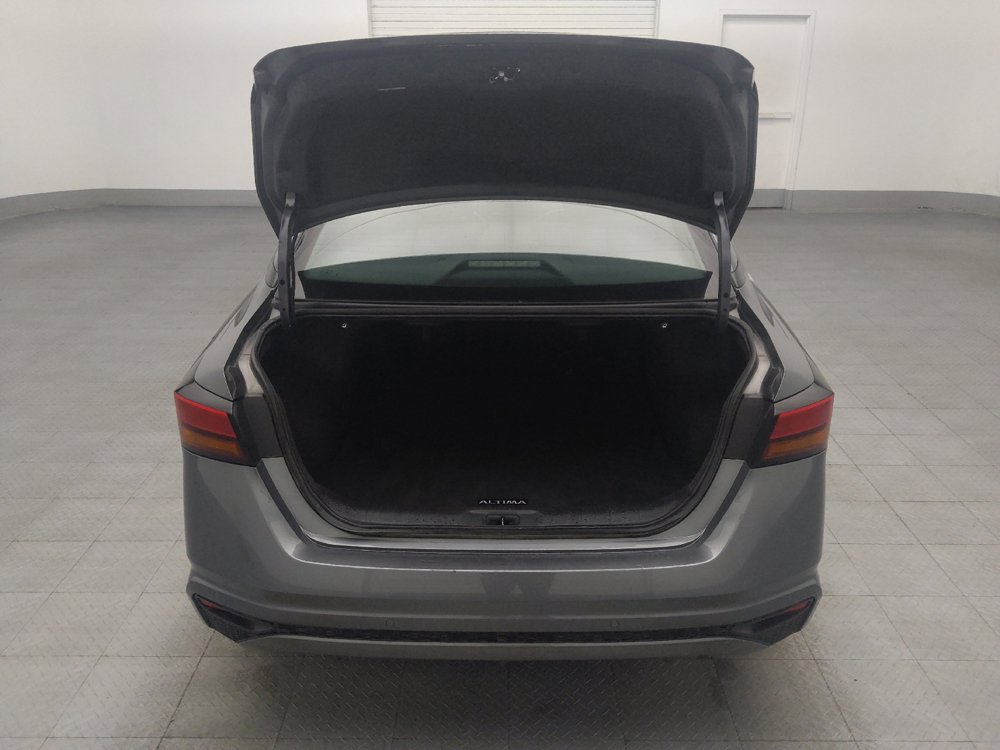 Used 2024 Nissan Altima 2.5 SV FWD image 29