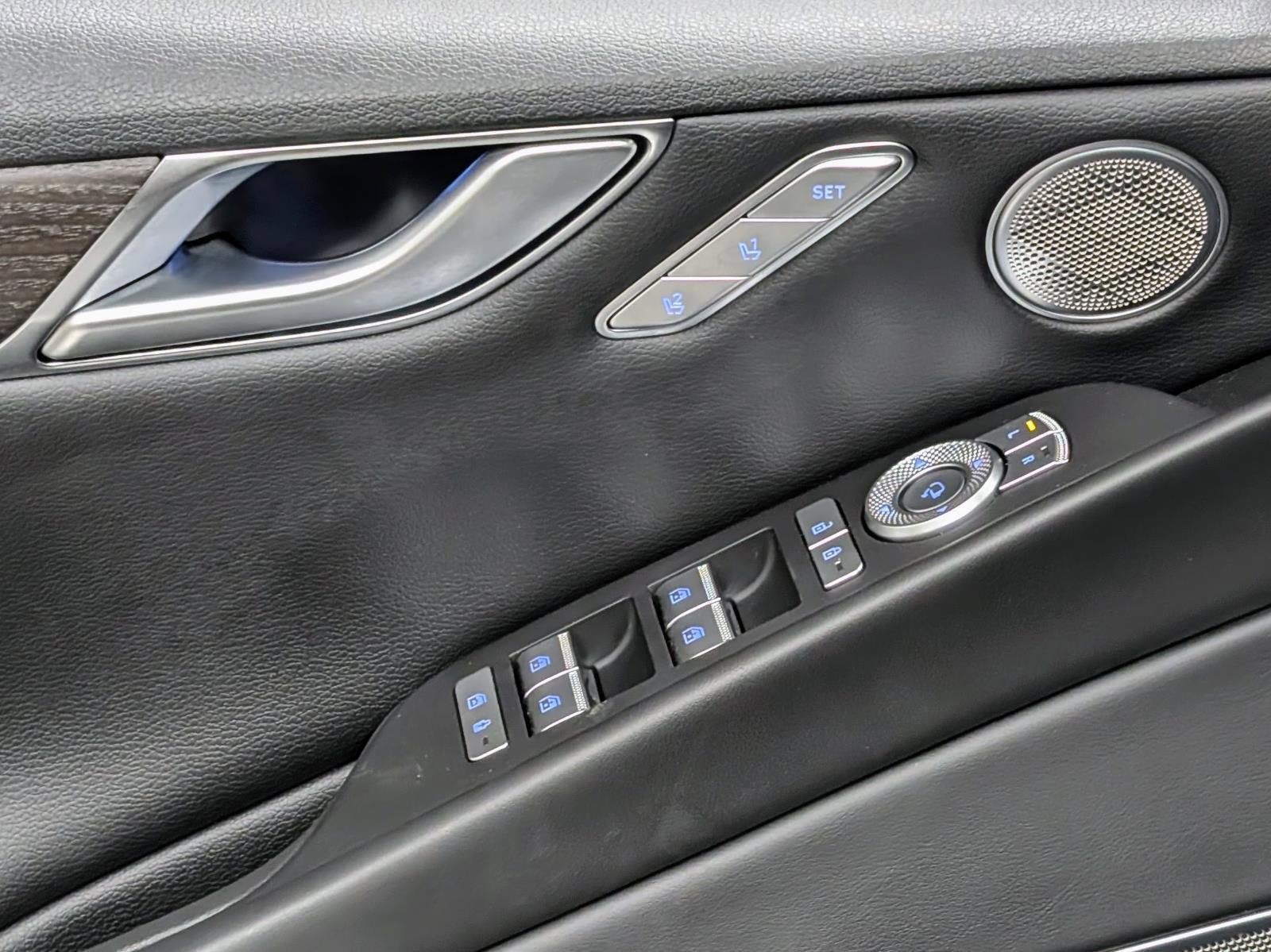 Used 2024 Genesis G80 image 13