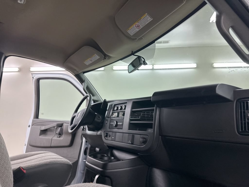 New 2026 GMC Savana 2500 w/ Driver Convenience Package RWD image 19