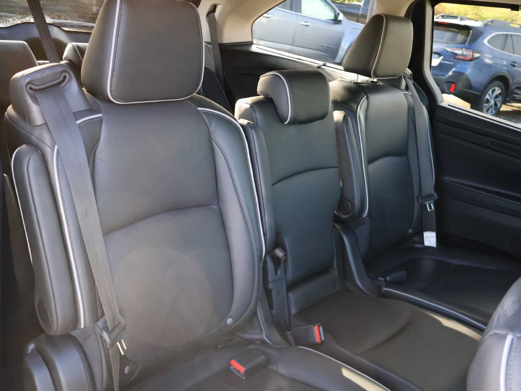 Certified 2025 Honda Odyssey Touring image 12