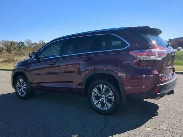 Used 2014 Toyota Highlander XLE image 6