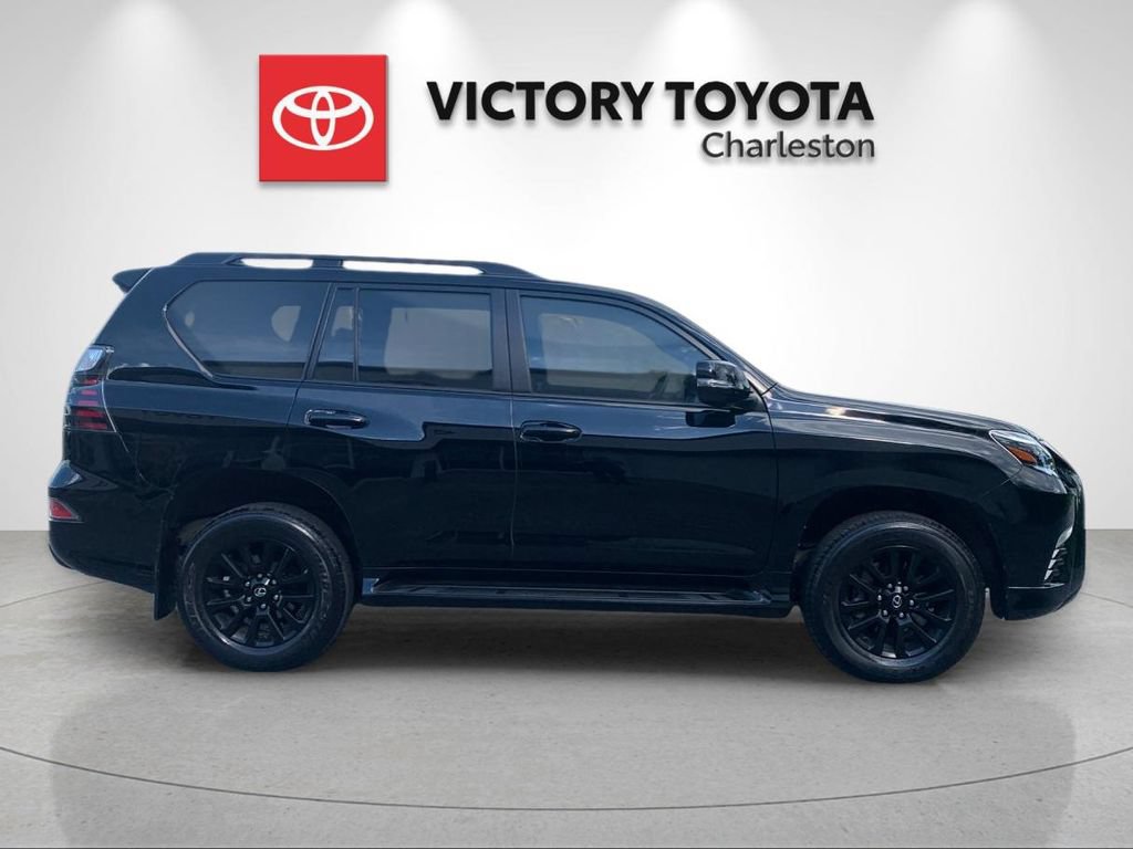 Used 2023 Lexus GX 460 w/ Black Line Special Edition AWD/4WD image 6