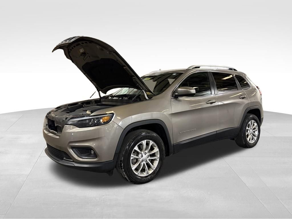 Used 2019 Jeep Cherokee Latitude w/ Popular Appearance Group image 12