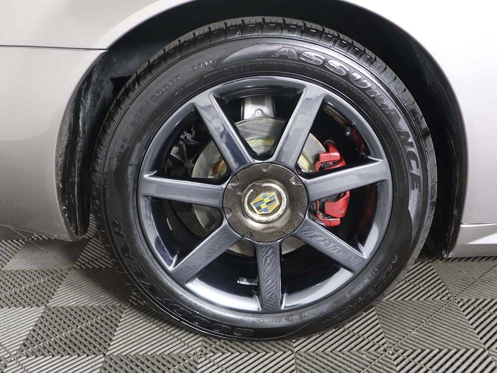 Used 2004 Cadillac XLR RWD image 19