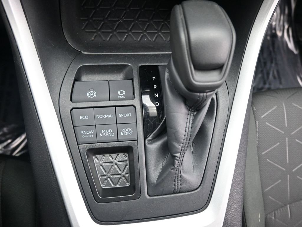 Used 2024 Toyota RAV4 XLE image 35