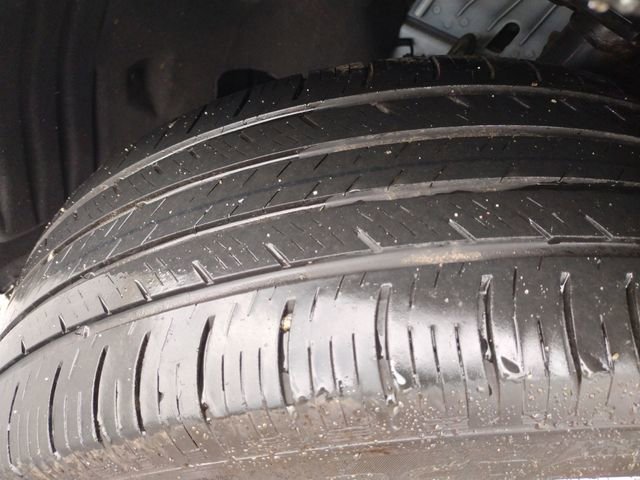 Used 2022 Ford Explorer XLT image 29