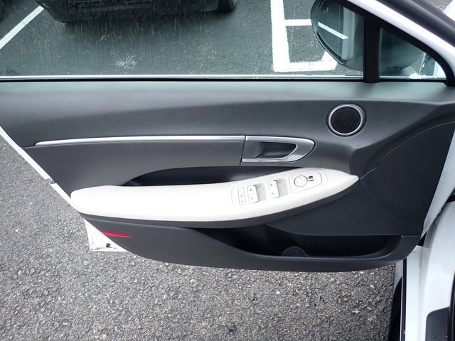 Used 2023 Hyundai Sonata SEL w/ Cargo Package image 19