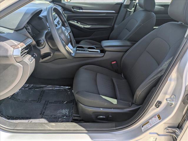 Used 2023 Nissan Altima 2.5 SV image 16