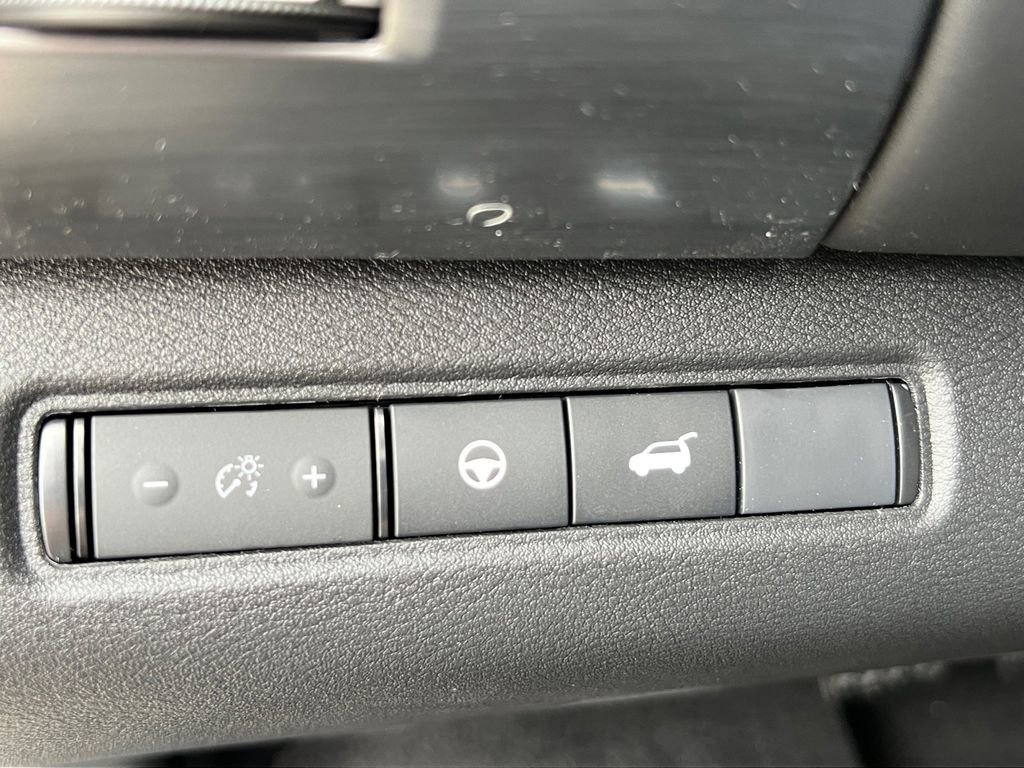 New 2026 Nissan Pathfinder SL image 25